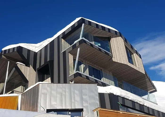 Bergman Mountain Hotel